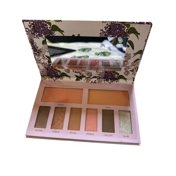 Sakura & Sage Vegan Eyeshadow/Blush Palette- NEW - Picture 4 of 4